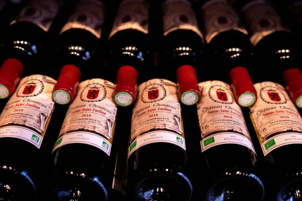 Vin rouge près de Rennes